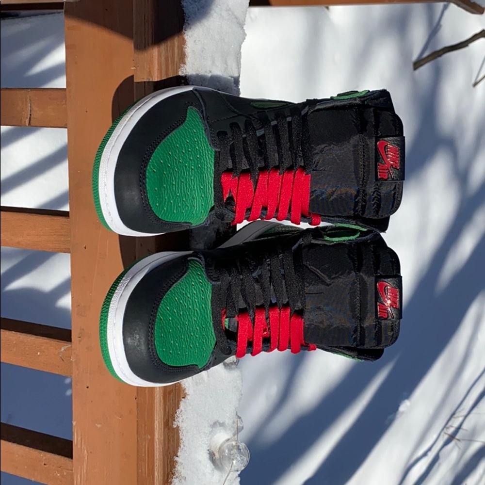 Pine green Jordan 1